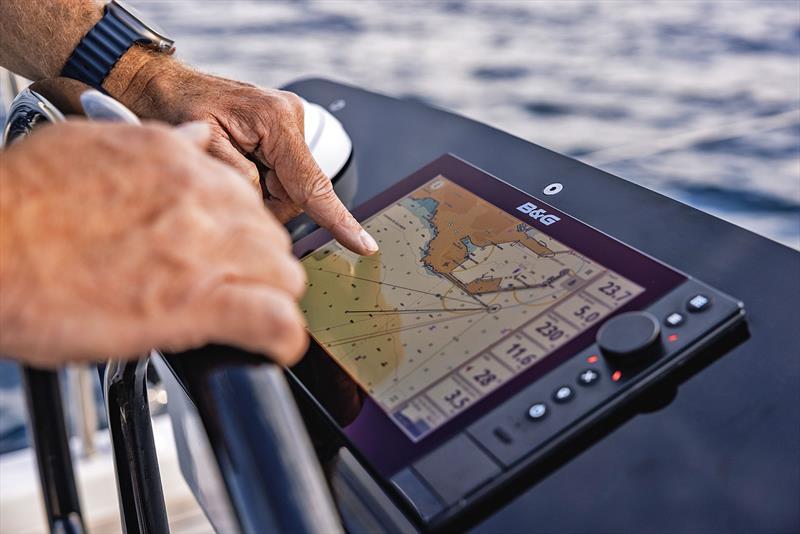 B&G Zeus SR-16 MFD kaartplotter 16 inch SolarMAX display world basemap
