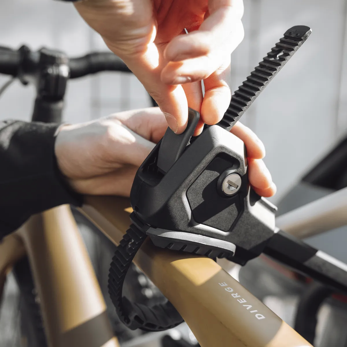 Thule EasyFold 3 945 platformfietsendrager voor 3 fietsen